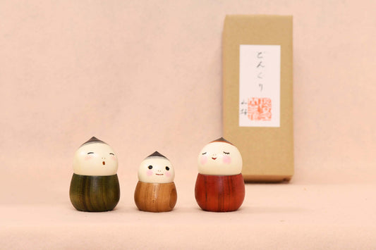 どんぐり　こけし/Kokeshi Doll